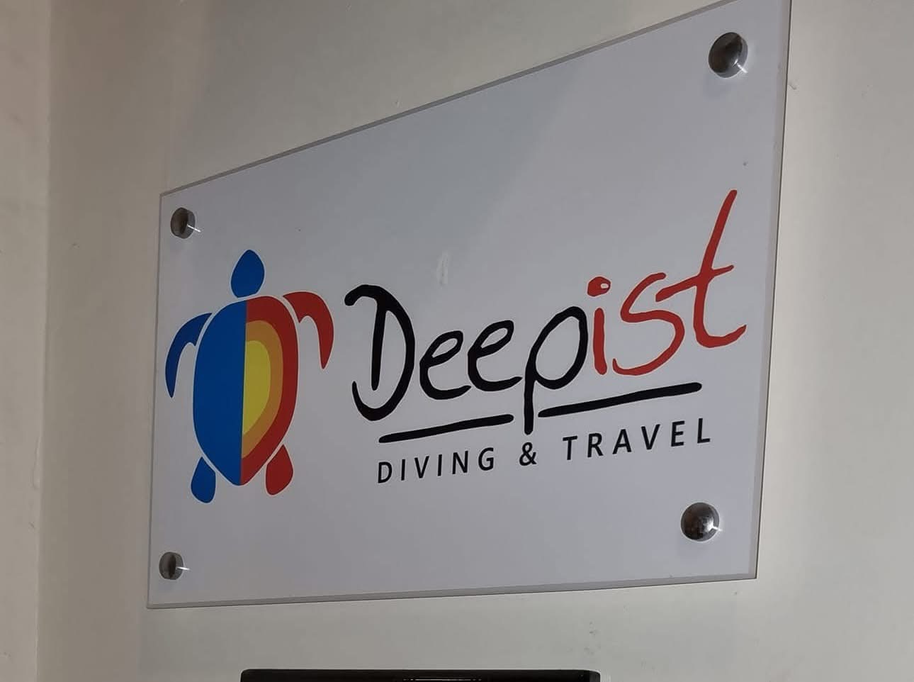 Deepist Diving and Travel logo at the Istanbul office